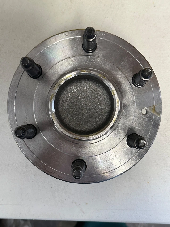 Подшипник переднего колеса и ступица в сборе-RWD 2007 - 2014 GM 1500 - 1AMH515097 - Изображение 3 из 4