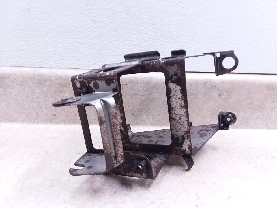 Caja portabaterías Yamaha R5 Twin 350 vintage 1971 ANX-C8 Foto 4 de 4