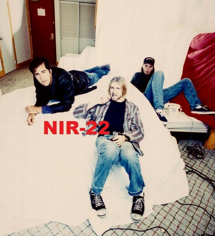 $18.50 Set of 3 8x10 inch promo photos NIRVANA KURT COBAIN | eBay