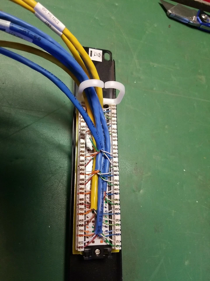 Intellinet - Cat6 Patch Panel 16-Port, UTP, 1U - Image 4 of 4