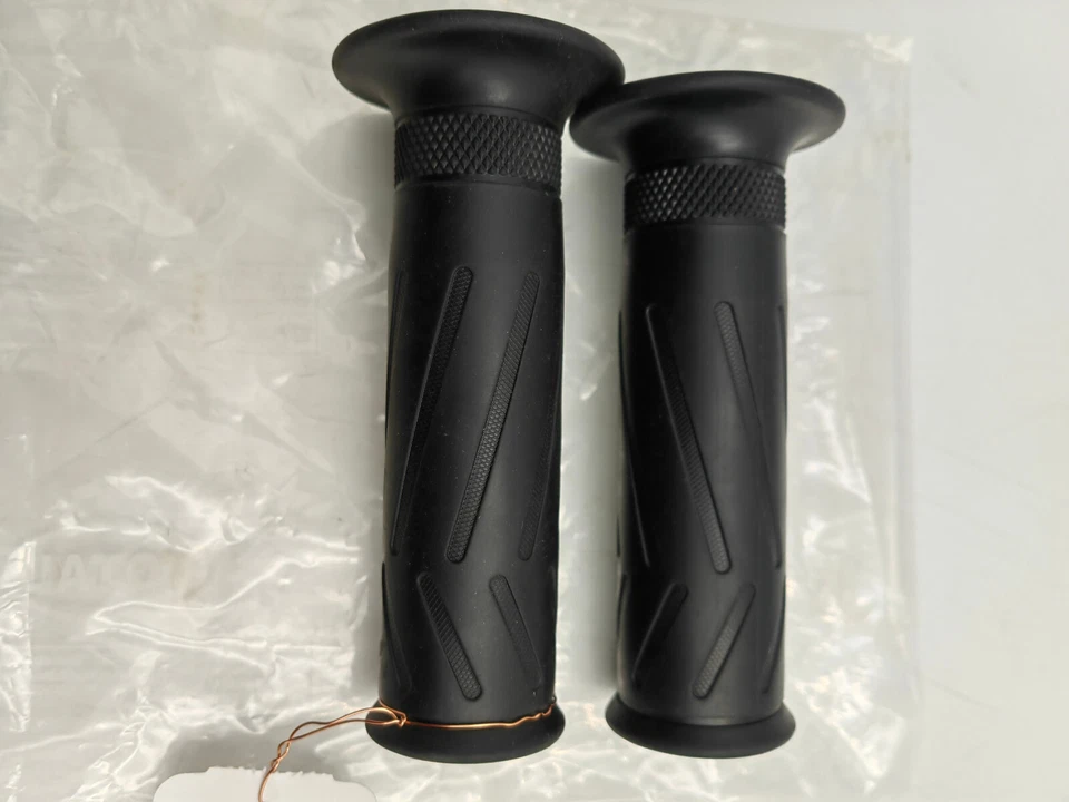 Empuñaduras de manillar originales Yamaha Vmax 1700 4YR262410300 4YR262400300 Foto 2 de 4
