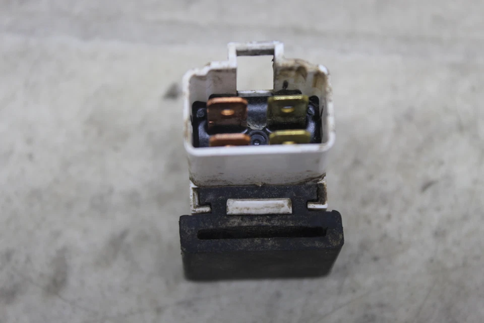 Interruptor de control de relé OEM Yamaha Big Bear 350 Kodiak 400 29u-81950-93-00 29u-93 Foto 3 de 4