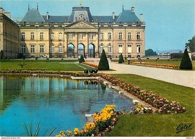 Postcard - 54 - Lunéville - The Castle - The east facade on the Bos Park