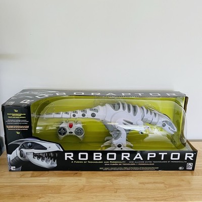 WowWee Roboraptor Remote Control Dinosaur   Interactive 32  Robot Toy  NEW