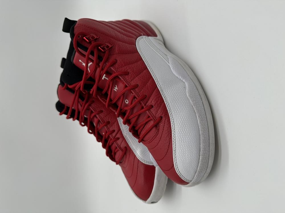 Size 10M/11.5W - Jordan 12 Retro Gym Red 130690-600 Pre  display picture 3