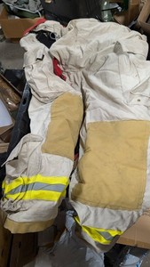 Firefighter Bunker Pants with Reflective Stripes 42 x 29 Quaker Safety
