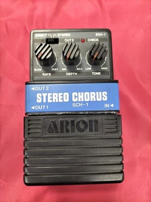 ARION SCH-1 Chorus Pedal mit Box & Handbuch (Batterieclip defekt)