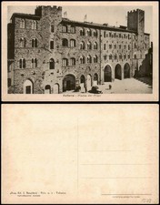 Cartoline Volterra Volterra Piazza dei Priori 1930