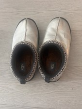 Ugg TAzz Silver Leather Kids Size 4