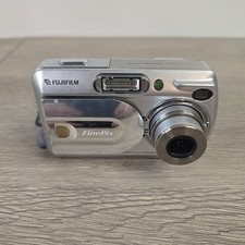 Fujifilm FinePix A340 4.0MP Digital Camera Silver Tested Working No Memory Card