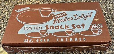 Anchor Hocking Fire King MCM 22 Kt Gold Rimmed White 8 Piece Snack Set