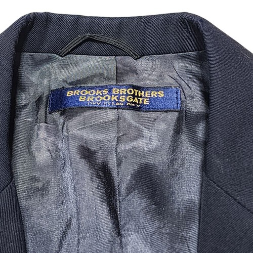 Brooks Brothers Brooksgate Navy Wool Blazer W/ Gold Buttons Classic Fit Size 39L - Picture 3 of 10