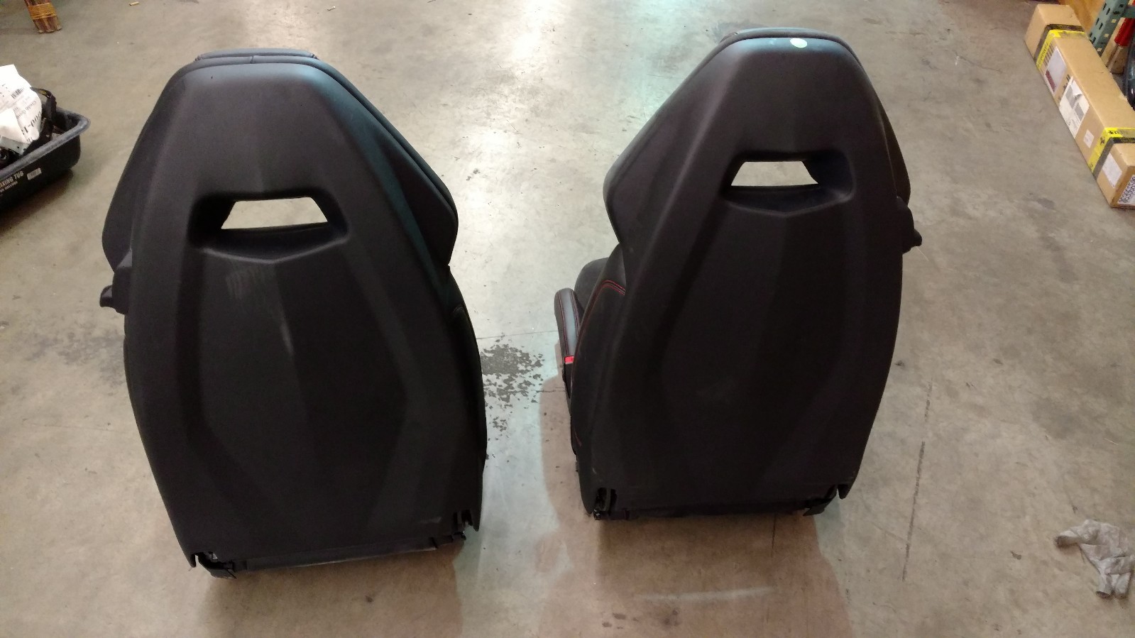 LAMBORGHINI HURACAN PASSENGER DRIVER LEFT AND RIGHT SIDE SEATS OEM 