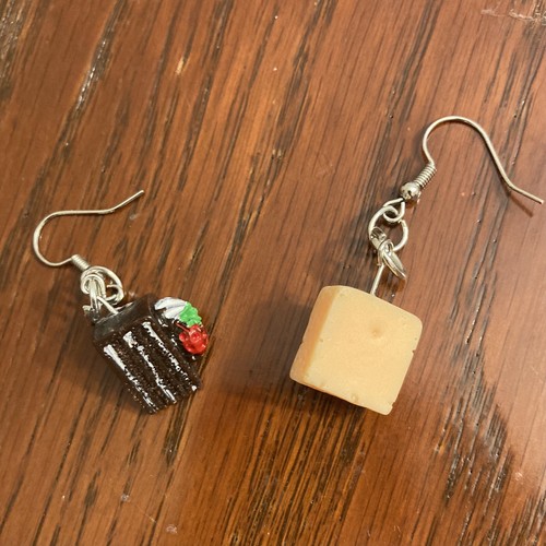 🍰🎂Chocolate Cake Dangle Earrings HANDMADE Dessert Icing Food - Picture 2 of 2