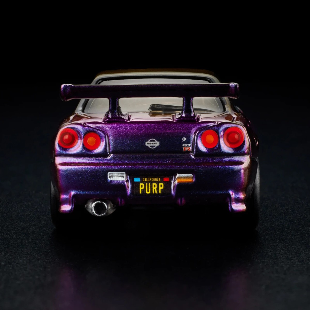 Hot Wheels COLLECTORS RLC Nissan Skyline GT-R BNR34 Purple and