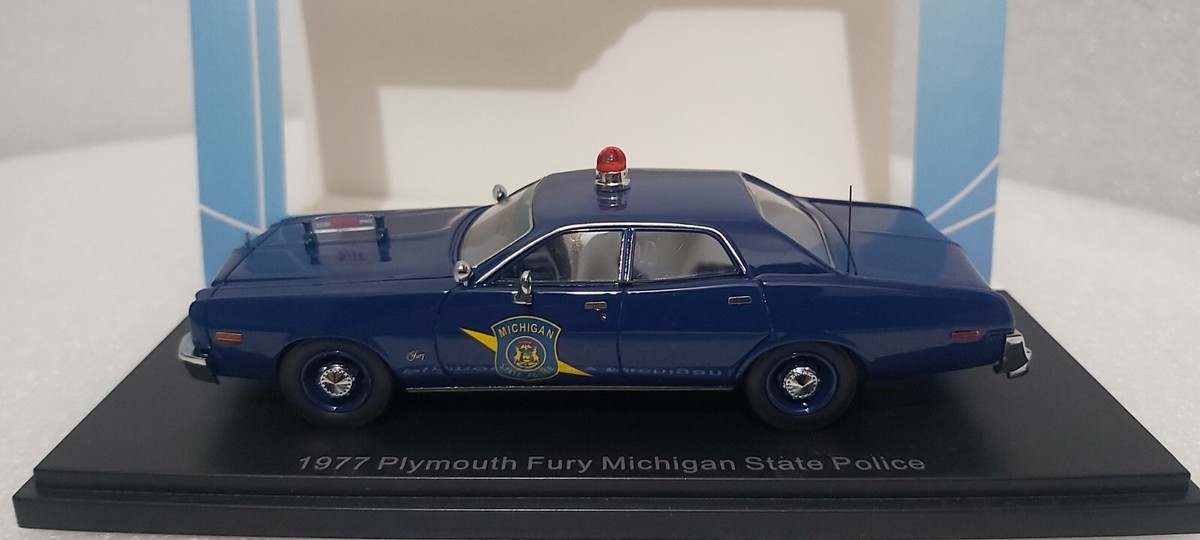 WOW Plymouth Fury Michigan State Police 1977 1:43 Neo 46451