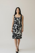SILK Halogen Scoop Neck Pleated Knee Length Sheath Dress Size 12 Holiday Classic