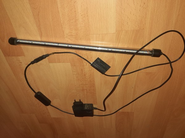 LUZ LED PECERA ELECTRICO SEMINUEVO EN PERFECTO ESTADO