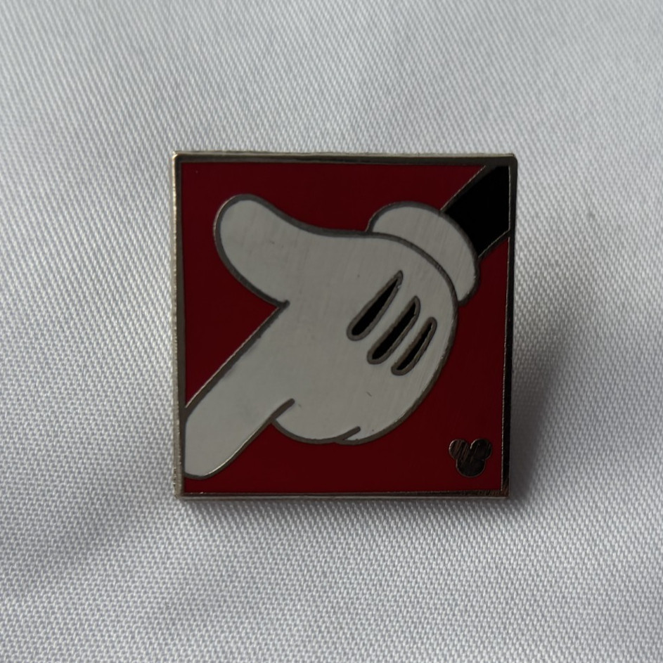 Disney Hidden Mickey Pin 2009 WDW Map Icons Character Meet Greet Location Glove