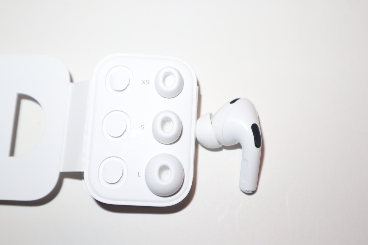Apple Genuine AirPods Pro 2nd Gen Lightning Left Side