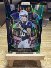 2025 Panini Select #80 Drake Maye Black & Green Prizm Shock Concourse Patriots