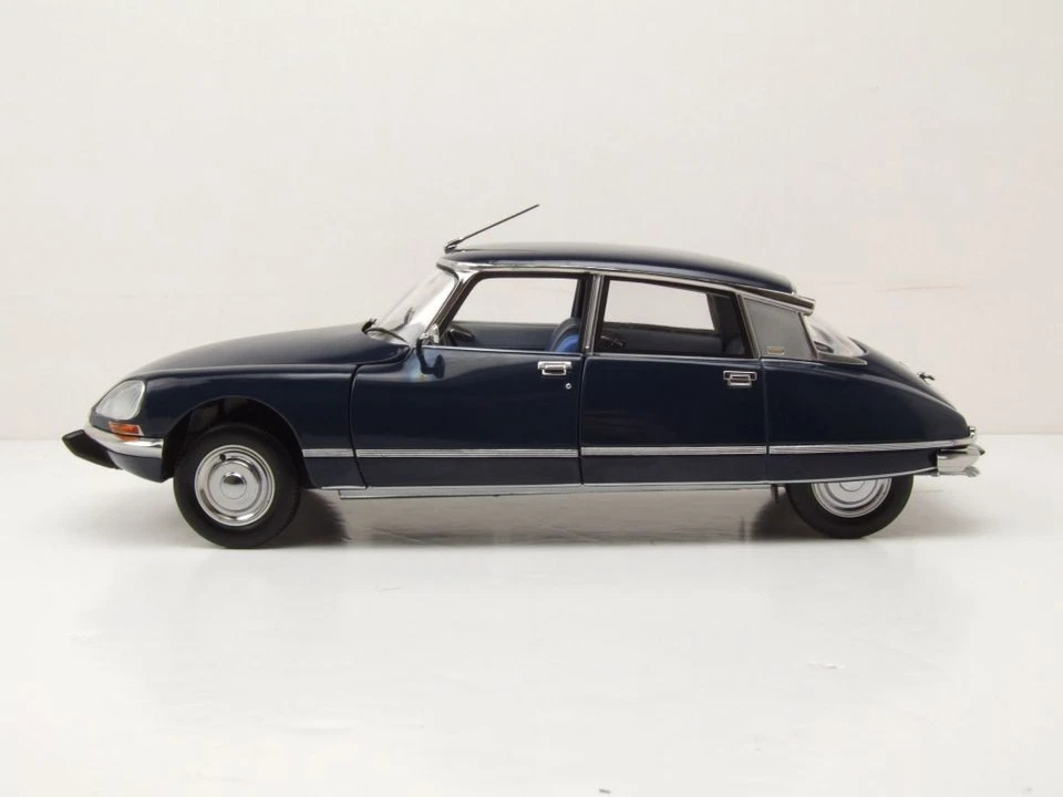Citroen DS 23 Pallas 1974 Orient Blu Modellino 1:18 Norev - Immagine 3 di 4