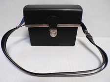 VINTAGE USED CAMERA CASE HARD SIDED VINYL 7 x 4 x 5 ADJUSTABLE SHOULDER STRAP