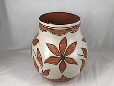 LARGE SANTO DOMINGO PUEBLO POTTERY OLLA OR VASE BY VIDAL AGUILAR 11 1/2