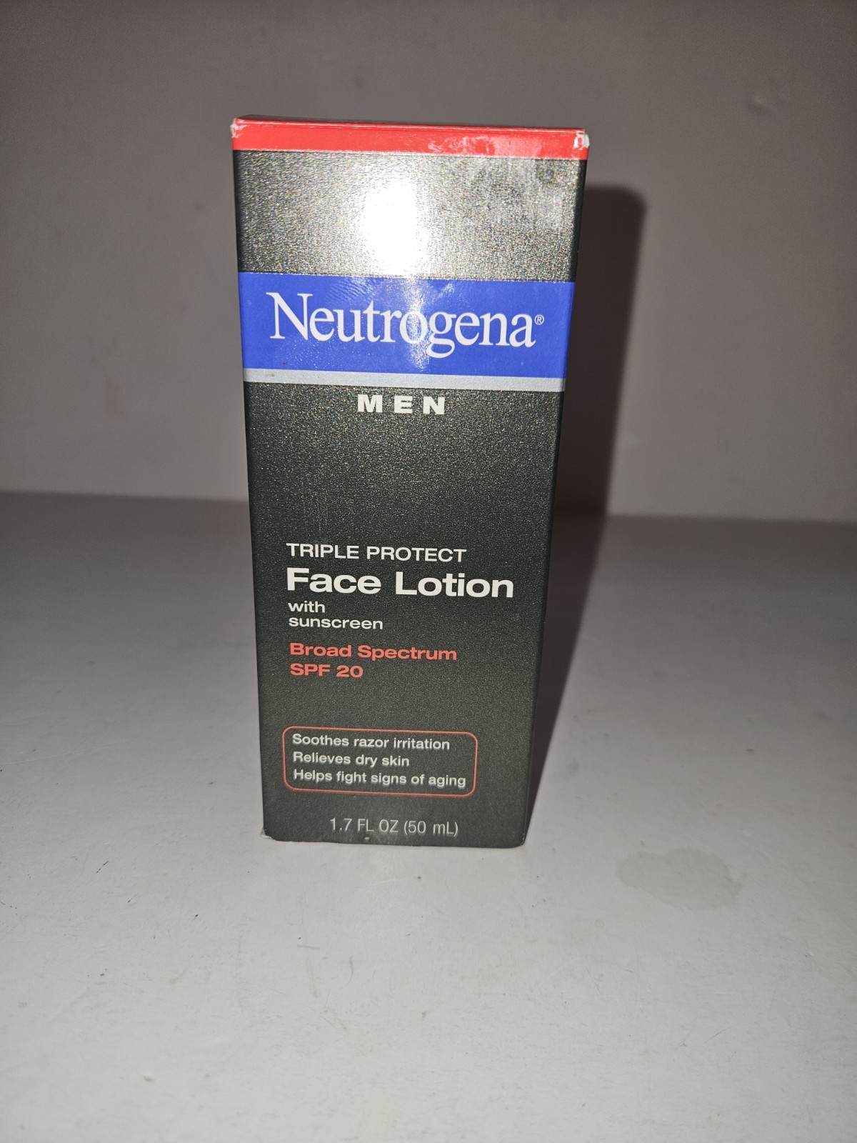 Neutrogena Men Triple Protect Face Lotion SPF 20 1.7 oz New Unopened Discontinued
