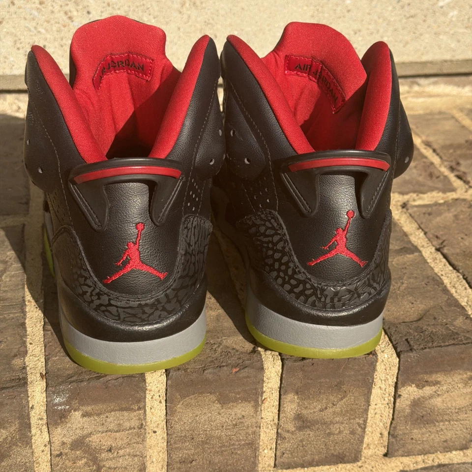Rare Nike Air Jordan Son Of Mars Shoes 512245-006 Mens SZ 9 Jordans Sneakers - Image 2 of 4