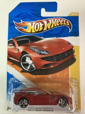 HOT WHEELS 2011 #045 NEW MODELS FERRARI FF RED