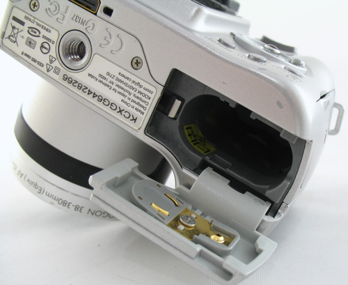 Kodak EasyShare Z710 Compact Digital Camera 7.1MP CCD 10x Optical Zoom +2GB Card - Picture 12 of 13