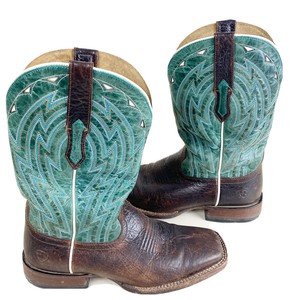 teal ariat boots