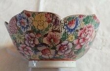 Piatto Centro Tavola in Ceramica Decorato motivi Floreali