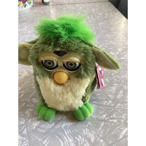 Copied Vintage 1998 First Generation Green Furby W/Tags Not Working