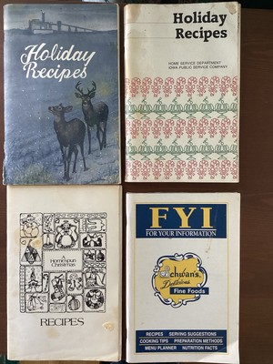 VTG Iowa Holiday Cookbook Christmas Laura Ingalls Wilder Gingerbread Lot Of 4