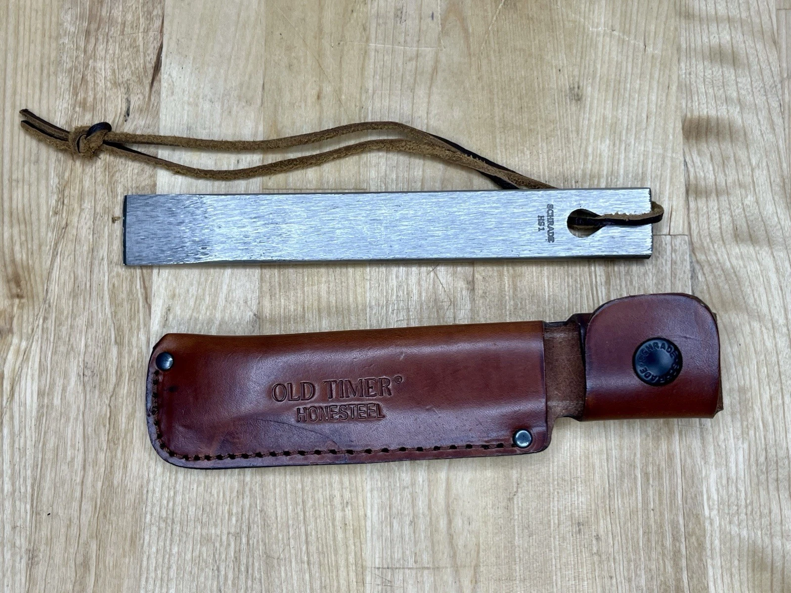 Schrade Old Timer HS1 Honesteel Knife Sharpener and Honing Steel Leather Sheath