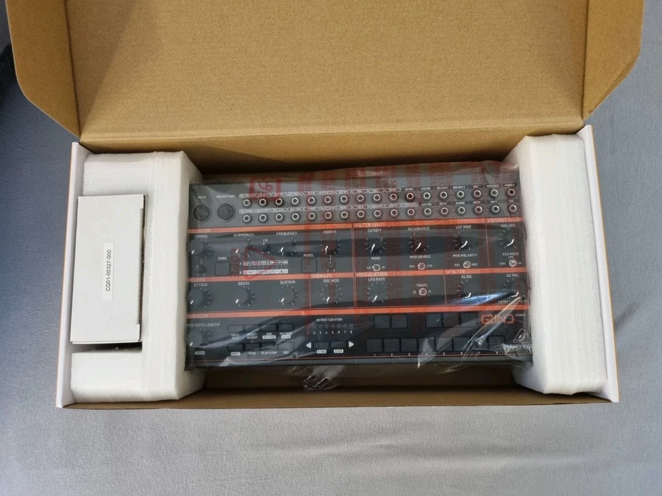 BEHRINGER GRIND - Hybrid Semi-Modular Synth. Neuwertig. - Bild 2 von 2