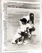 1954 YANKEES PRESS PHOTO Phil Rizzuto Tagging Base Sliding Nationals Jim Busby