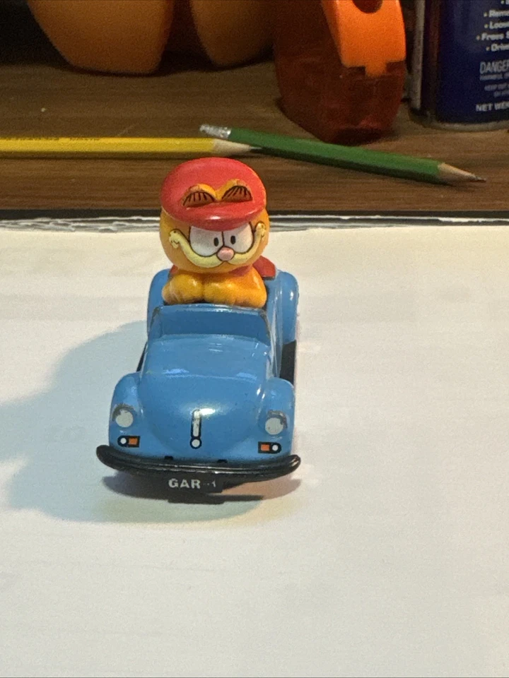 Coche fundido a presión Ertl Garfield usado pero en buen estado Foto 3 de 4