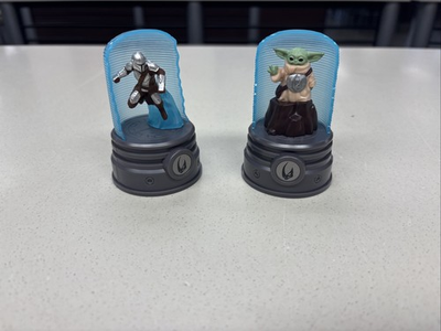 #ad Burger King Kids Toy The Mandalorian amp; Grogu Star Wars Set Of Two $13.01