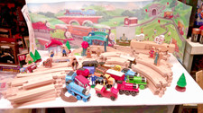 vintage-wooden-thomas-the-train-figures-engines-tracks-draw-bridge