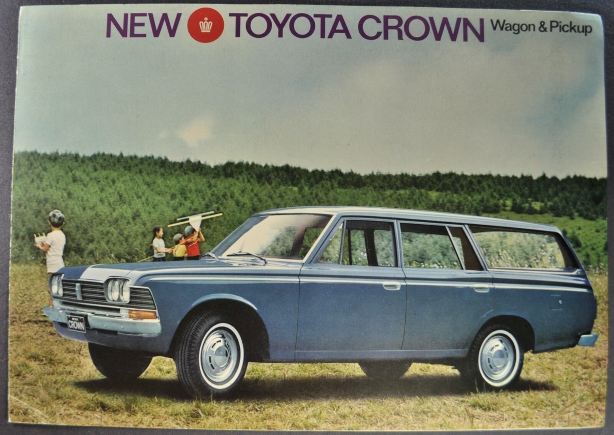 1968 Toyota Crown Pickup & Station Wagon Brochure Folder Nice