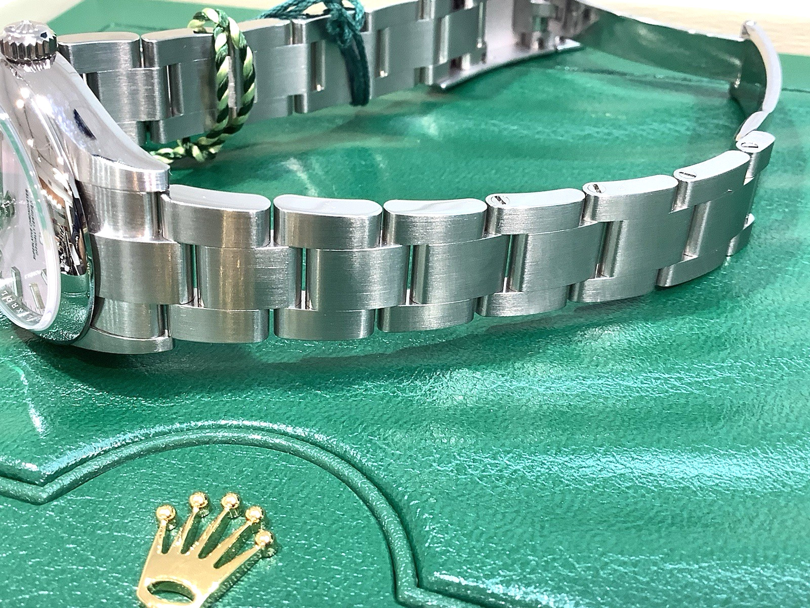 ROLEX 277200 Oyster Perpetual CANDY PINK 31mm Complete Set & Both Tags Still NIB image 10