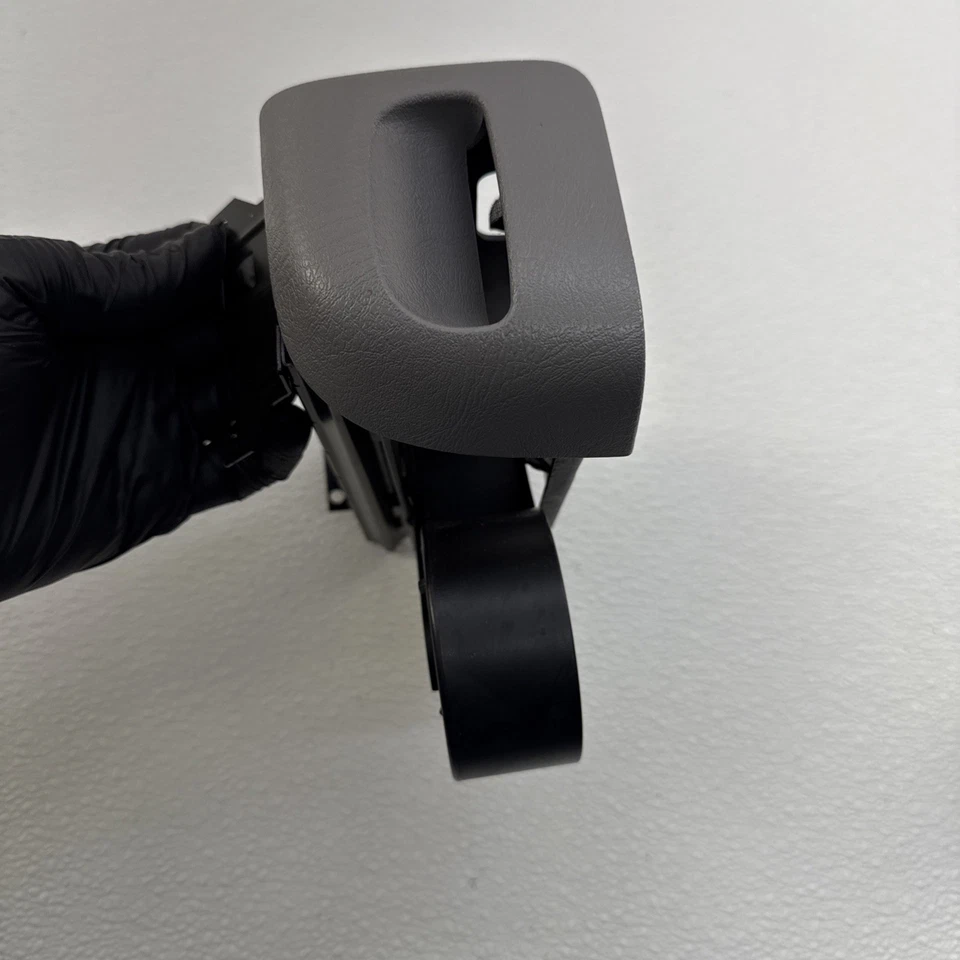 Chevy Silverado GMC Sierra Suburban Yukon Tahoe 1995-1998 doble portavasos gris Foto 2 de 4