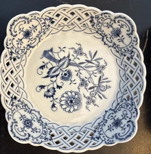 Meissen Blue Onion Pierced Reticulated 8” Diameter Bowl Signed “Meissen” Bottom