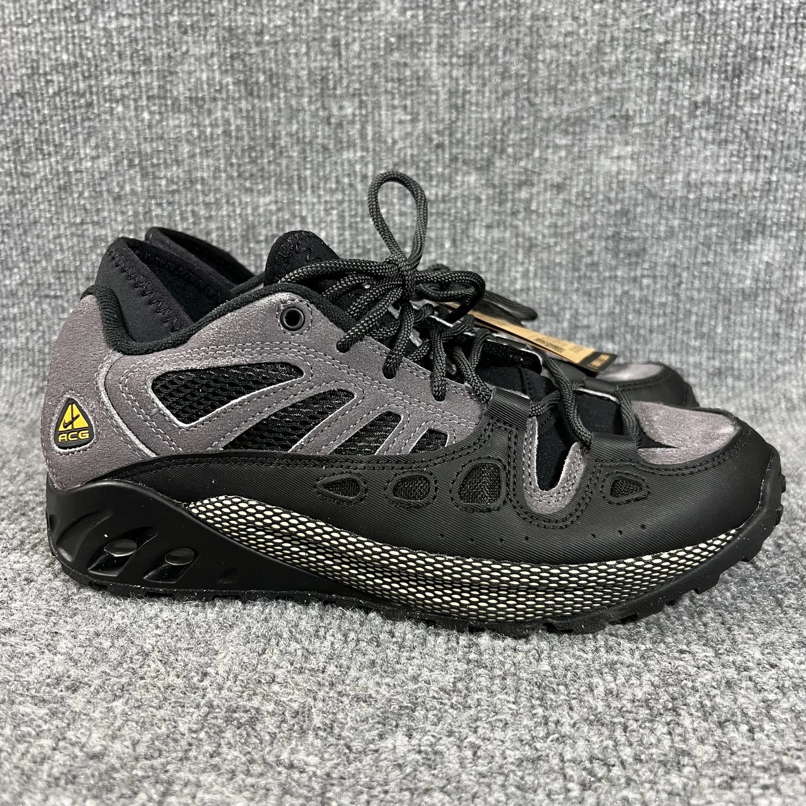 Nike ACG Trail Shoes Mens Size 6 Black Gray Hiking Trail FV2925-001 Outdoor