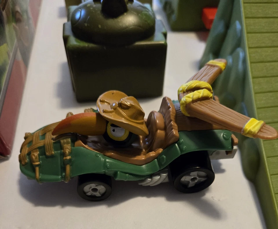 Angry Birds Go Jenga Tower Knockdown Game Hasbro 2013 Complete With Instructions - Image 2 of 4