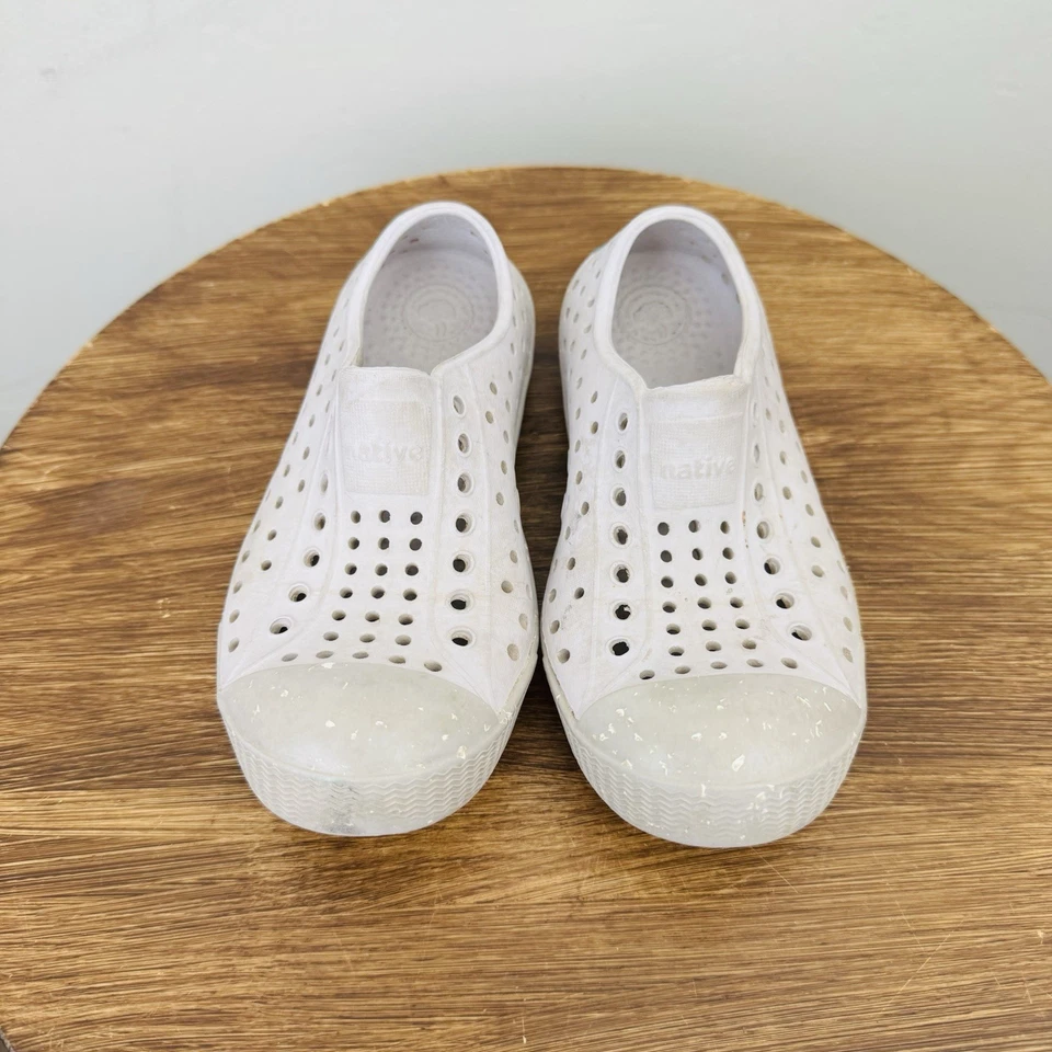 Sandalias Nativas Blancas Niño Talla 10 Foto 2 de 4