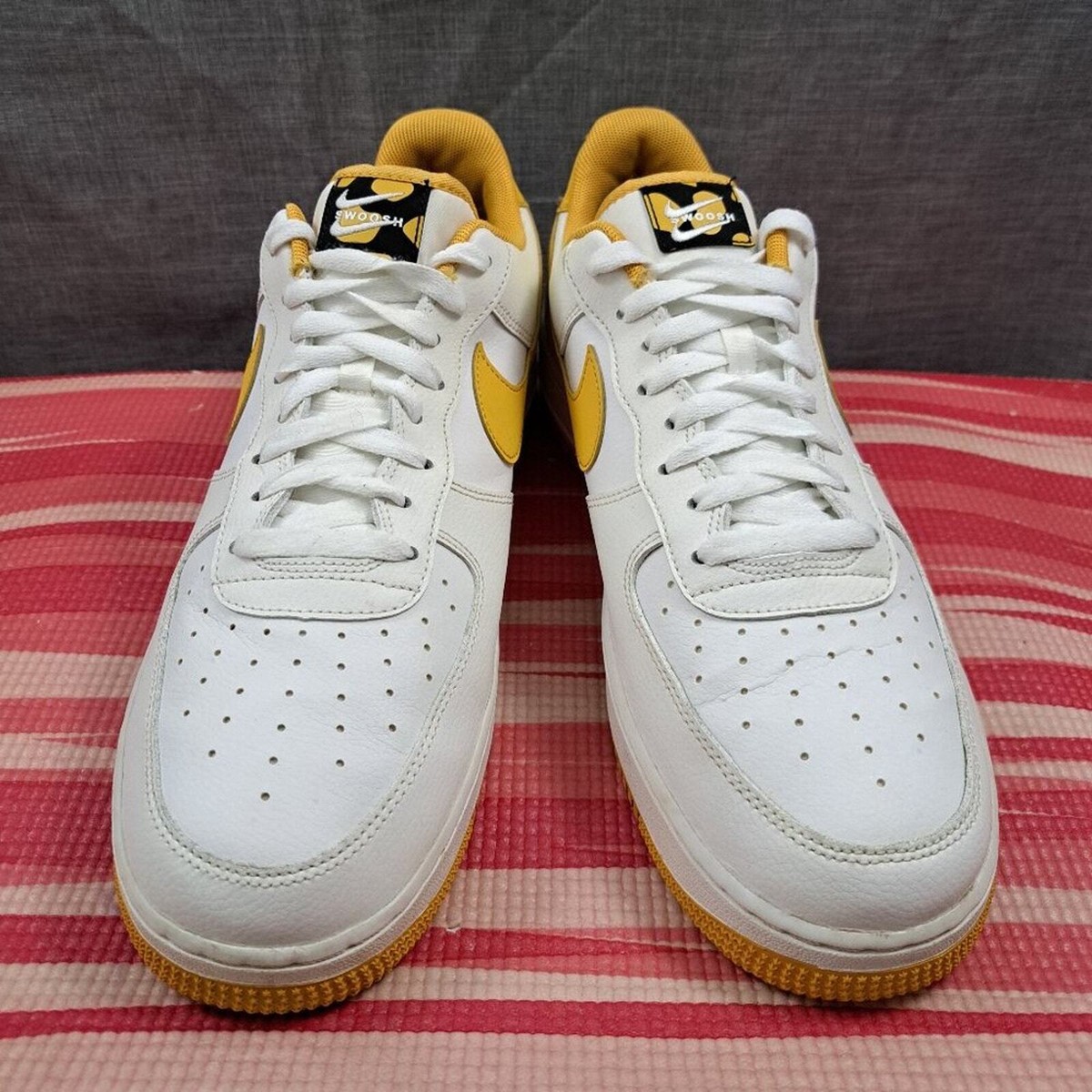 Size 11 Nike Air Force 1 '07 LV8 Double Swoosh Men White